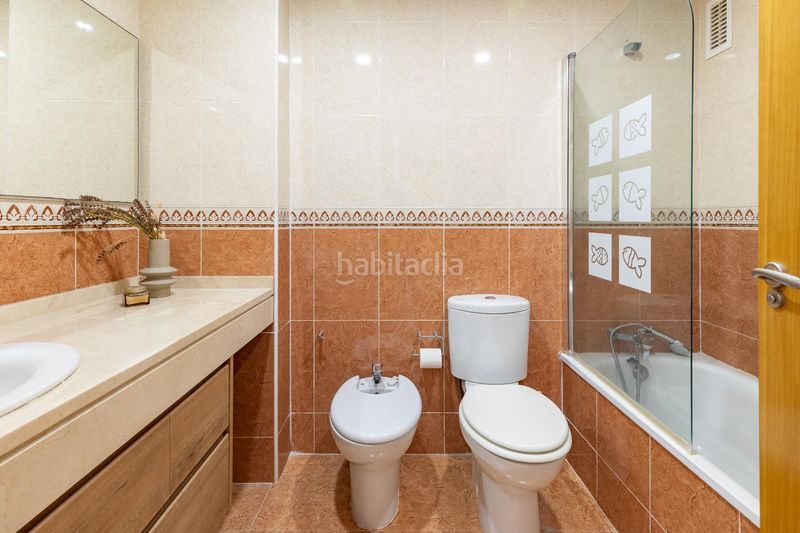 Foto 7003db32-f3d4-43b2-bf91-c8ddbab5561f. Pis amb aparcament piscina a Valterna Paterna