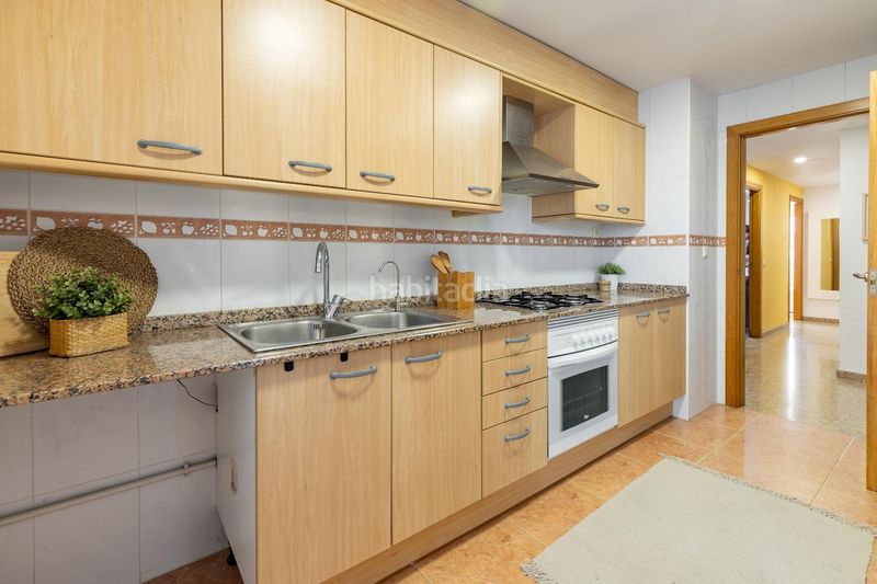 Foto a7695341-297c-4976-be77-122dc22ad626. Pis amb aparcament piscina a Valterna Paterna