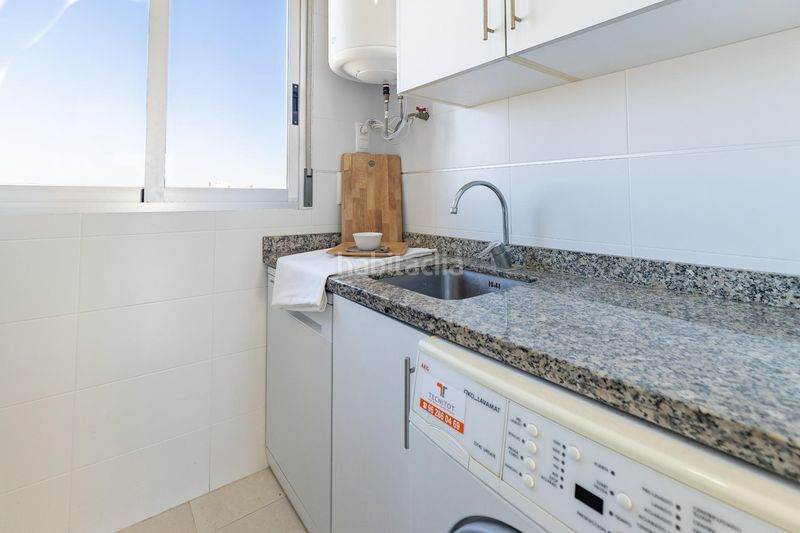 Foto 0bf17b10-7ff2-4302-b359-64c85e411d51. Àtic amb aparcament piscina a Piles