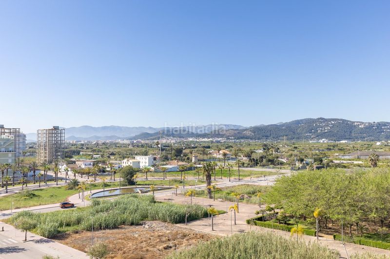 Foto 10d17610-b2d1-4291-926d-37e44f1c80c3. Àtic amb aparcament piscina a Piles