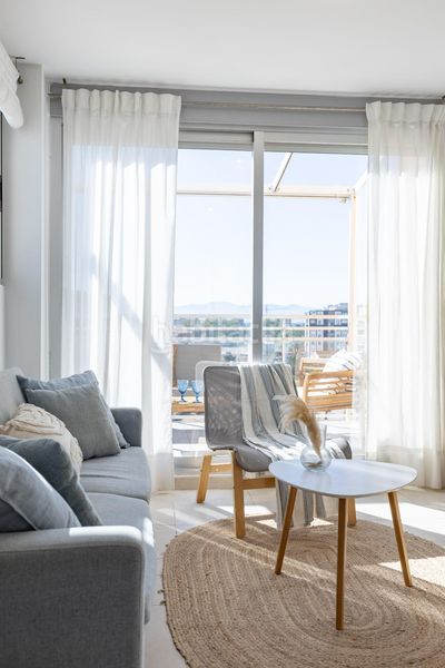 Foto 5620ef74-aa00-450c-954f-e44bfd54d888. Àtic amb aparcament piscina a Piles