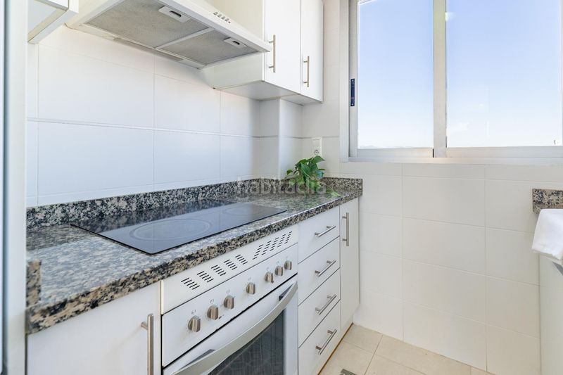 Foto 6421aed2-29ec-4d1b-9451-88212bd02f98. Àtic amb aparcament piscina a Piles