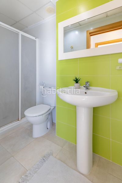 Foto 75ceb204-4a57-4ef0-bcf7-b6b7ef9d9f76. Àtic amb aparcament piscina a Piles