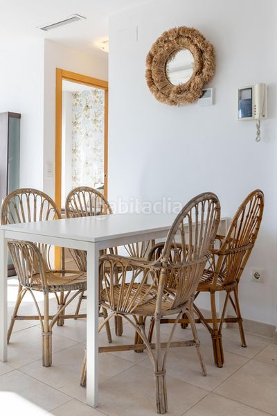 Foto f4f53cca-2b75-4370-be20-0097d5ca3238. Àtic amb aparcament piscina a Piles