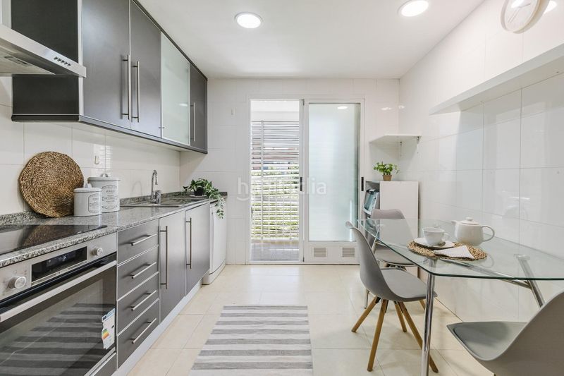 Foto 60db68fc-53fa-4c7f-b04b-384777d158ae. Pis amb aparcament piscina a Valterna Paterna