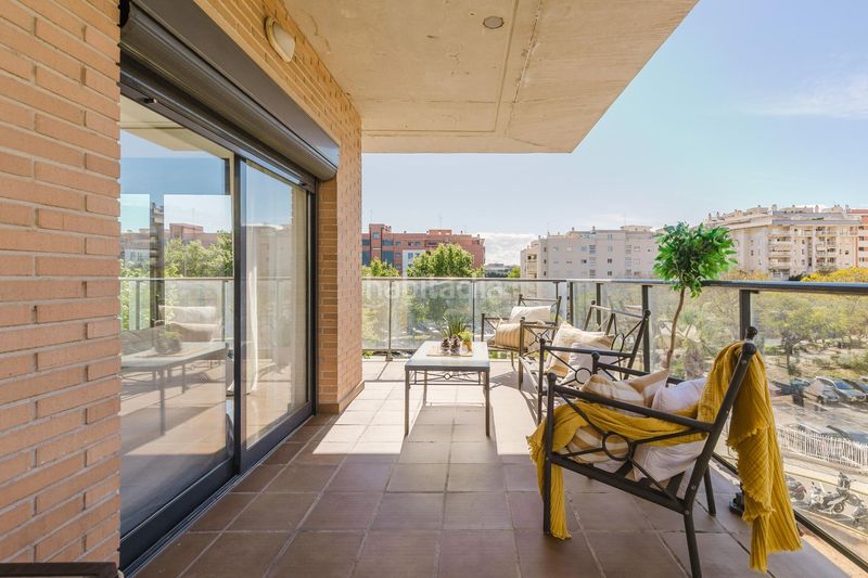 Foto dbc10302-a463-4cb1-8a73-9bfd0b140798. Pis amb aparcament piscina a Valterna Paterna