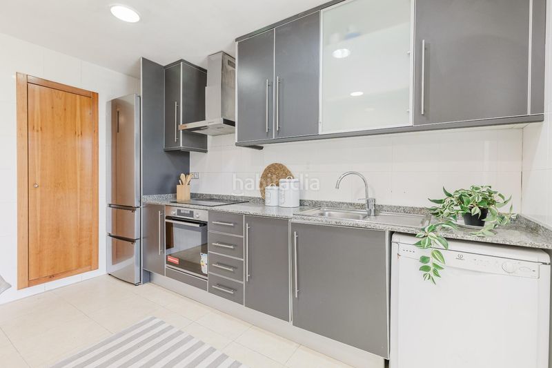 Foto e99fcbf8-4b20-41b8-8f53-1bc8ae2faa23. Pis amb aparcament piscina a Valterna Paterna