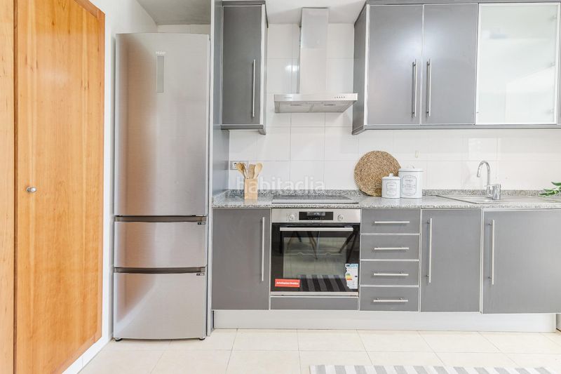 Foto f05c3e75-486f-48ca-a049-6e701307c776. Pis amb aparcament piscina a Valterna Paterna