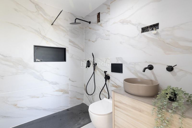 Foto 0dd284e5-02c0-4b5a-807e-d1ef22b2ed16. Piso amplio y moderno piso reformado junto al polideportivo en Sedaví