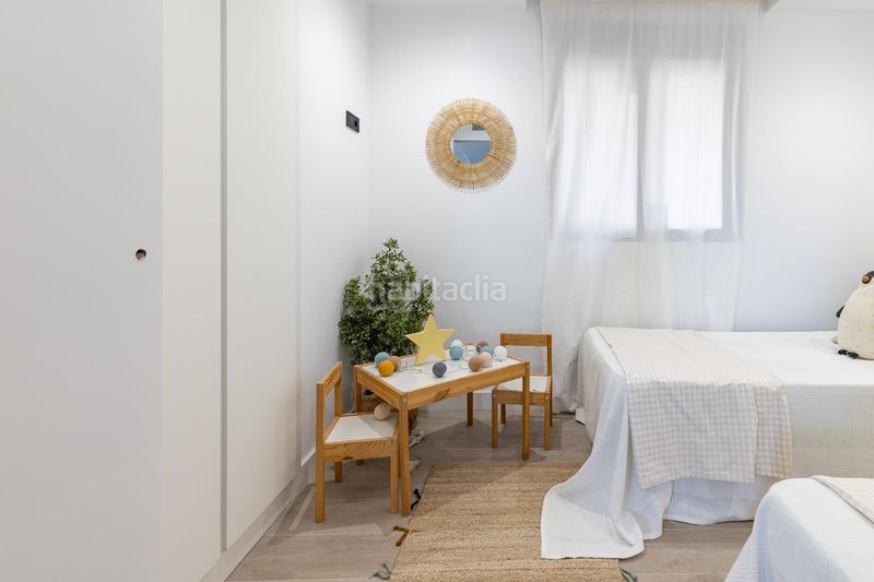 Foto 6256f75c-8aac-44de-8f2e-f633eb3c9891. Piso amplio y moderno piso reformado junto al polideportivo en Sedaví