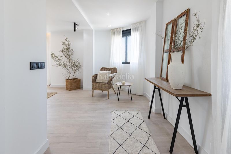 Foto 825e7872-0423-4fcb-9e44-9362ea910d25. Piso amplio y moderno piso reformado junto al polideportivo en Sedaví