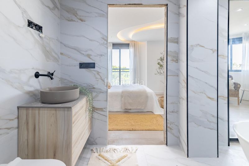 Foto 9561e0ad-9929-473a-9600-fb8566439abb. Piso amplio y moderno piso reformado junto al polideportivo en Sedaví