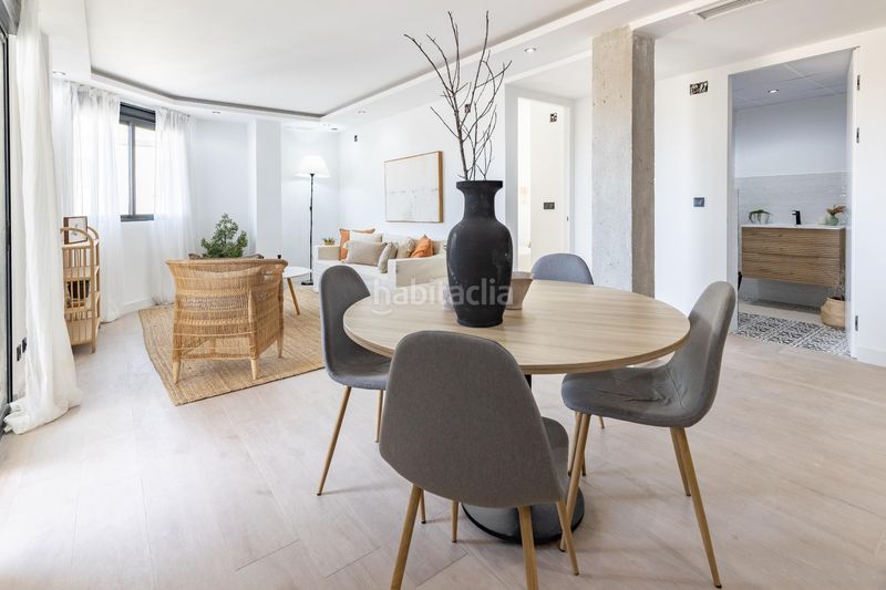 Foto c85a54fc-7aa5-497e-acc4-35f03e06919d. Piso amplio y moderno piso reformado junto al polideportivo en Sedaví