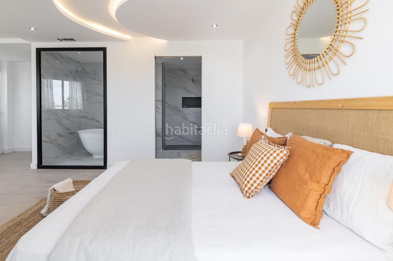 Foto da102b65-0708-4908-8aa9-3d454f70489b. Piso amplio y moderno piso reformado junto al polideportivo en Sedaví