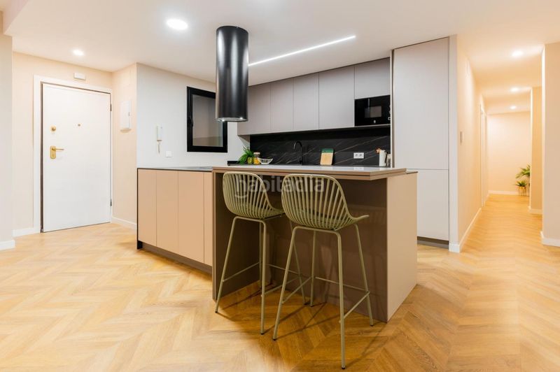 Foto 326098dc-a81d-4603-ab92-e405eb0fb165. Pis a La Petxina Valencia