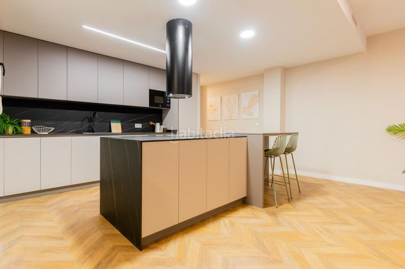 Foto 98db6898-365f-4cd4-9df2-c5e7b954670b. Pis a La Petxina Valencia