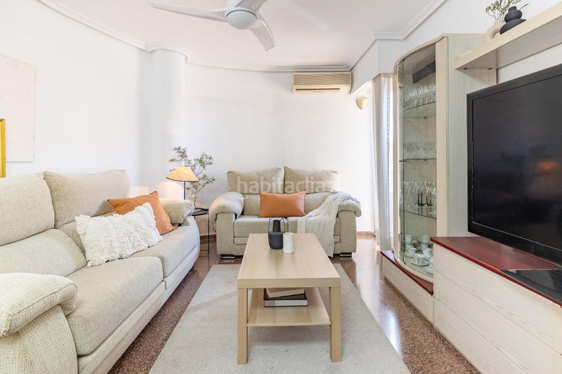 Foto 606bbb89-f199-4b6c-8b7e-48d90b98e517. Pis a Centro Bétera