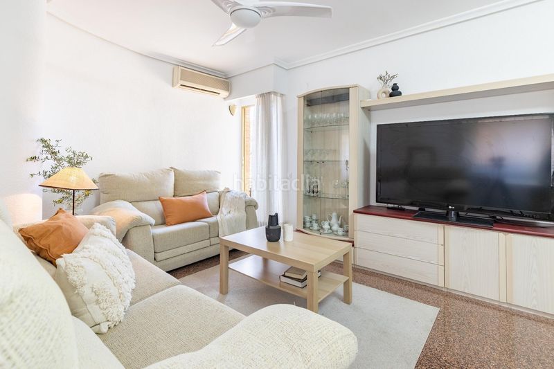 Foto f23d3b73-be75-4a27-b981-23cddb21140f. Pis a Centro Bétera