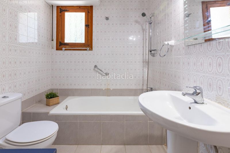 Foto 1dcf38f9-41fb-441b-bf6c-de236e752176. Xalet amb aparcament piscina a Las Rotas / Les Rotes Dénia