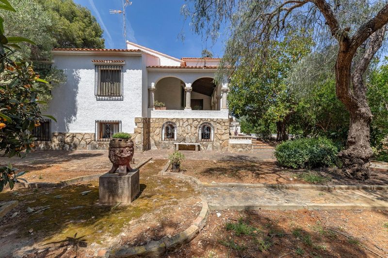 Foto 1eb1483f-8e34-4703-a874-15722bcdb716. Xalet amb aparcament piscina a Las Rotas / Les Rotes Dénia
