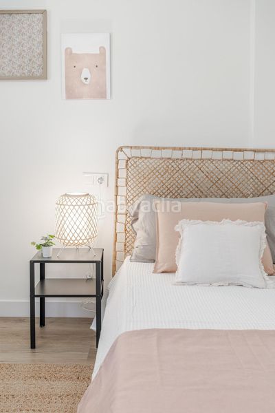 Piso luminoso de 4 habitaciones , con balcón y vistas despejadas en Valencia - Imagen 29