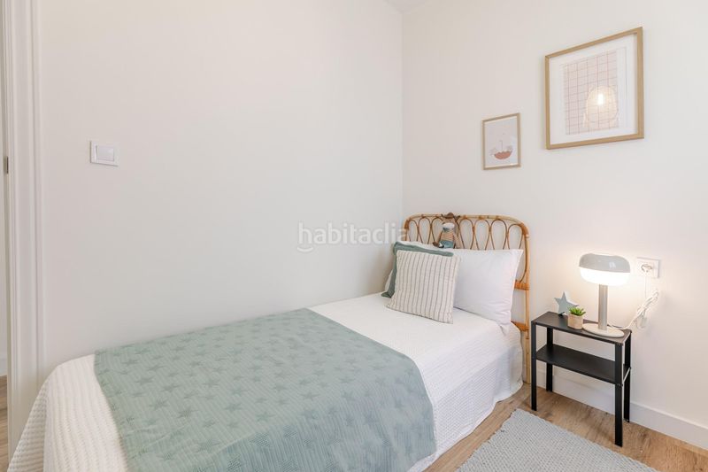 Piso luminoso de 4 habitaciones , con balcón y vistas despejadas en Valencia - Imagen 38