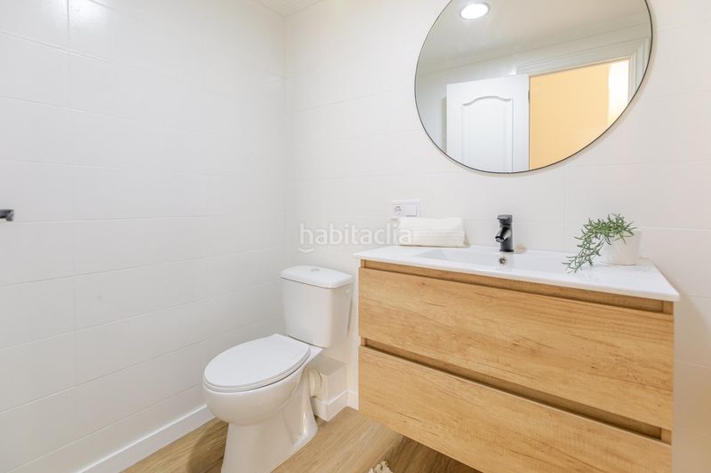 Piso luminoso de 4 habitaciones , con balcón y vistas despejadas en Valencia - Imagen 31