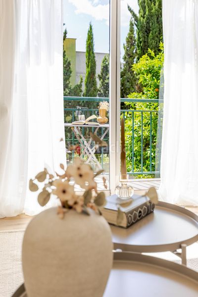 Piso luminoso de 4 habitaciones , con balcón y vistas despejadas en Valencia - Imagen 17