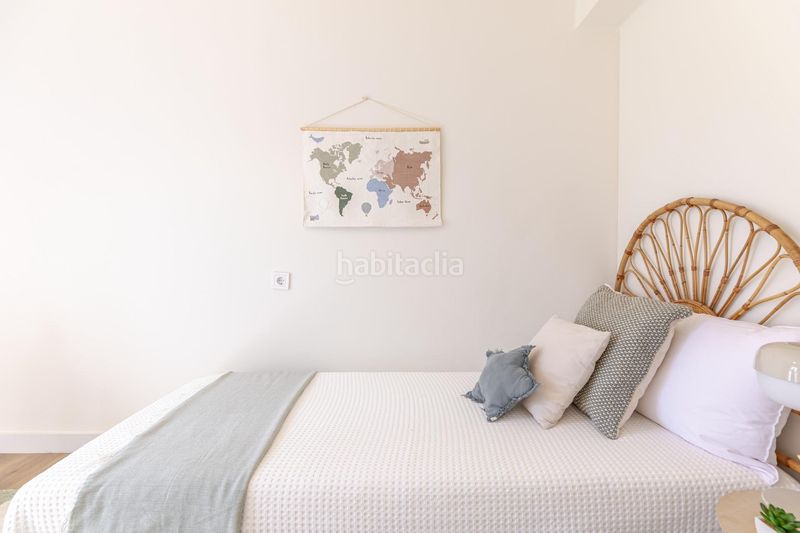 Piso luminoso de 4 habitaciones , con balcón y vistas despejadas en Valencia - Imagen 47