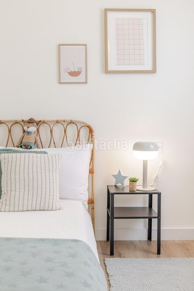 Piso luminoso de 4 habitaciones , con balcón y vistas despejadas en Valencia - Imagen 37
