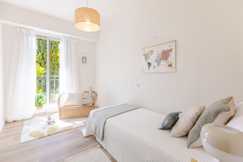 Piso luminoso de 4 habitaciones , con balcón y vistas despejadas en Valencia - Imagen 13