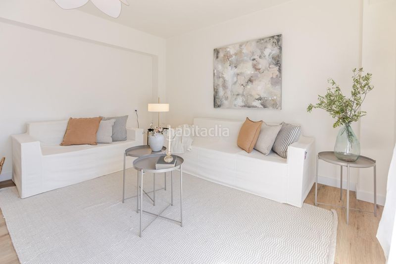 Piso luminoso de 4 habitaciones , con balcón y vistas despejadas en Valencia - Imagen 55