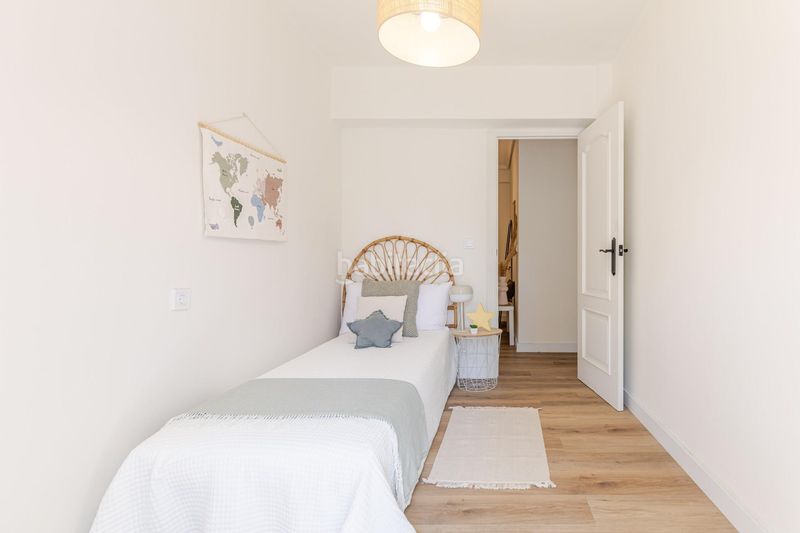 Piso luminoso de 4 habitaciones , con balcón y vistas despejadas en Valencia - Imagen 53