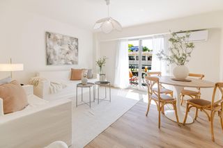 Pis  Hernandez lazaro. Piso luminoso de 4 habitaciones en valencia, con balcón y vistas