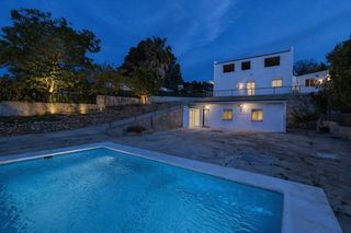 Chalet  Calle c. ur altury 28. Chalet en turís, urbanización altury, con parcela de 1.117 m2, p