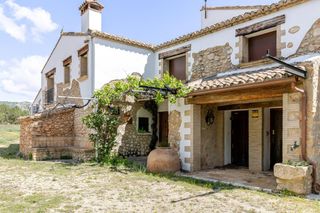 Casa  Calle numero 19. Exclusiva finca rústica de lujo con hotel, apartamentos y restau
