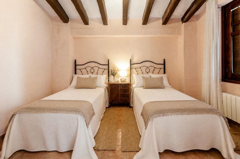 Foto eb1584b6-1b6d-43e7-a50b-7175b8748c0f. Casa amb calefacció aparcament a Bocairent