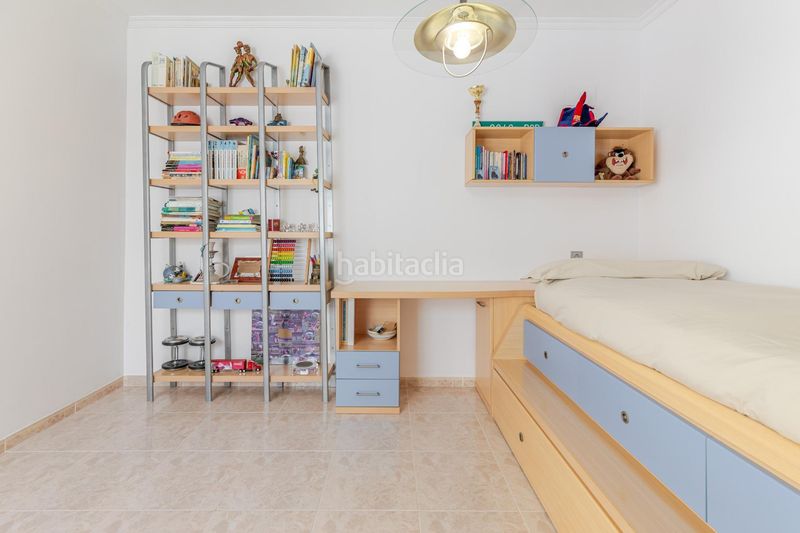 Foto a50fb84e-95f3-4e2c-b2c9-8b2e050a797f. Casa adossada amb calefacció aparcament a Centro puerto Sagunt