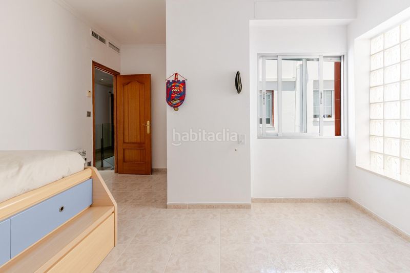 Foto cf9bb3e3-cb71-43c8-ad1f-e83443609da7. Casa adossada amb calefacció aparcament a Centro puerto Sagunt