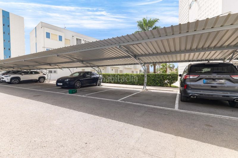 Foto 0072ad3c-e928-48ef-93a0-440e94d45339. Apartament amb aparcament piscina a El Perellonet Valencia