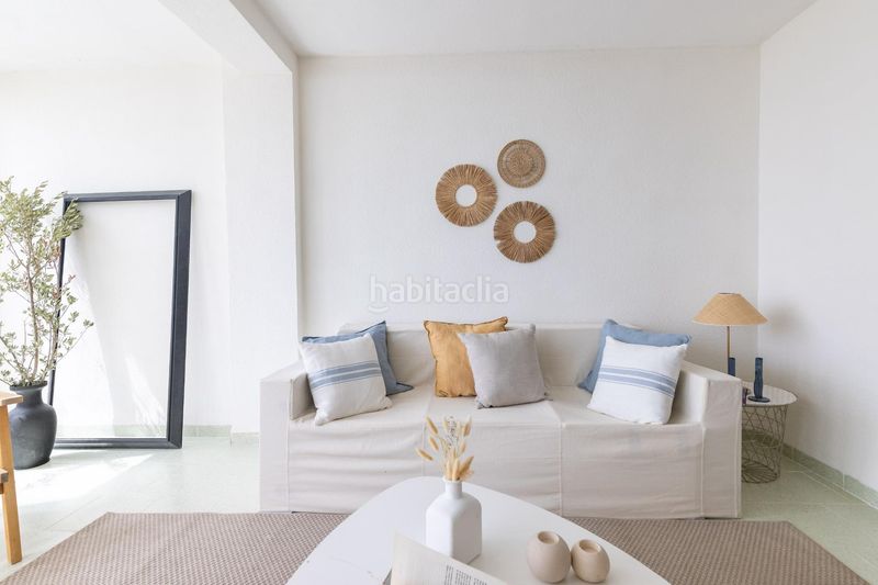 Foto 431ca057-ada4-4c6c-b477-9ba06d93bc1b. Apartament amb aparcament piscina a El Perellonet Valencia