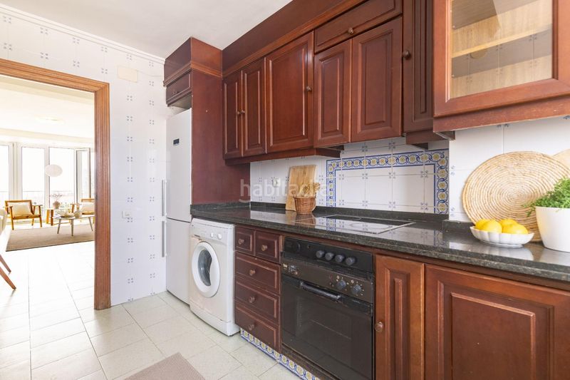 Foto 4c21ba9d-a1ab-4ed5-956c-2f524f568f67. Apartament amb aparcament piscina a El Perellonet Valencia
