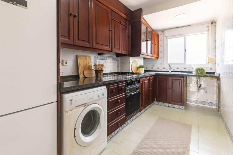 Foto 9a4d419c-484d-4b2e-956e-693ed89e4b95. Apartament amb aparcament piscina a El Perellonet Valencia