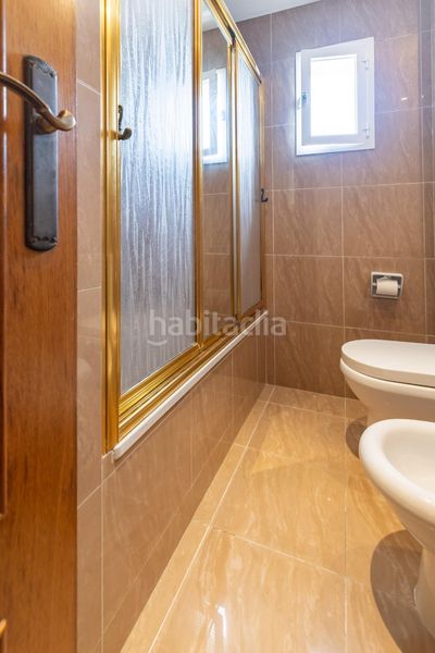 Foto a62871c6-1bf6-4647-889a-39ebacc61983. Apartament amb aparcament piscina a El Perellonet Valencia