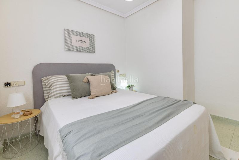 Foto bf54b055-5726-4418-86e2-fc5924d8c787. Apartament amb aparcament piscina a El Perellonet Valencia