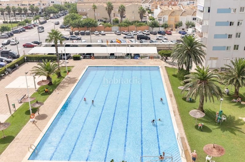Foto c410d1d6-e5f2-4704-ba70-07878078085f. Apartament amb aparcament piscina a El Perellonet Valencia