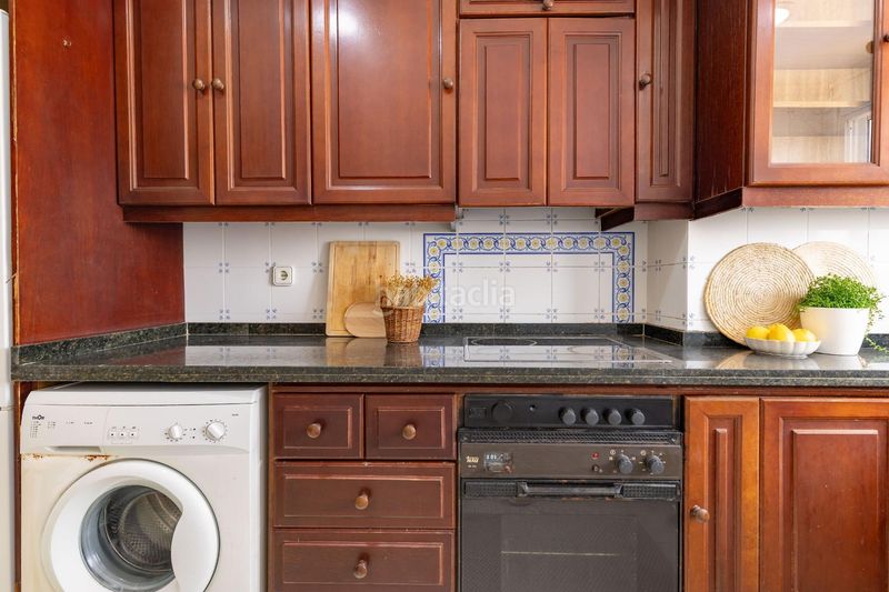 Foto c6d8295e-b34a-46f4-8b6e-9dfce0655195. Apartament amb aparcament piscina a El Perellonet Valencia