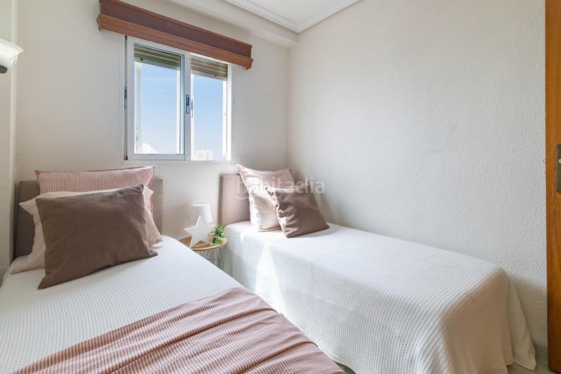 Foto d3a87176-d82a-4120-a1c9-21da7bf2bd45. Apartament amb aparcament piscina a El Perellonet Valencia