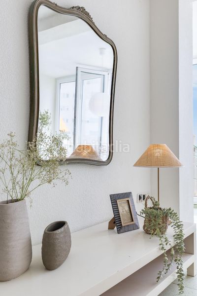 Foto d83aae68-976e-4972-ba7f-b27487fd97a8. Apartament amb aparcament piscina a El Perellonet Valencia