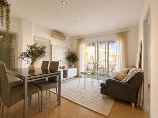 Miete Etagenwohnung  Calle calle san blas. Luminoso piso de 3 dormitorios con balcón y amplias estancias